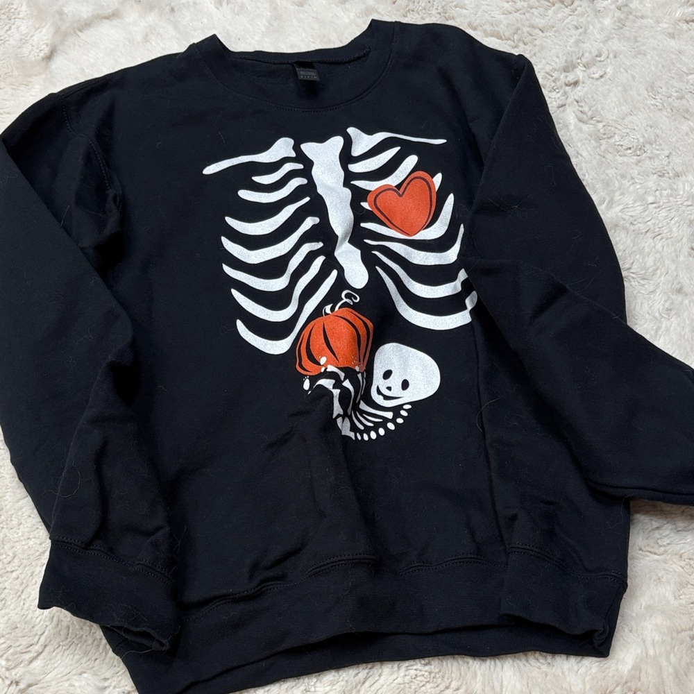 FREE Halloween Maternity Sweatshirt, S